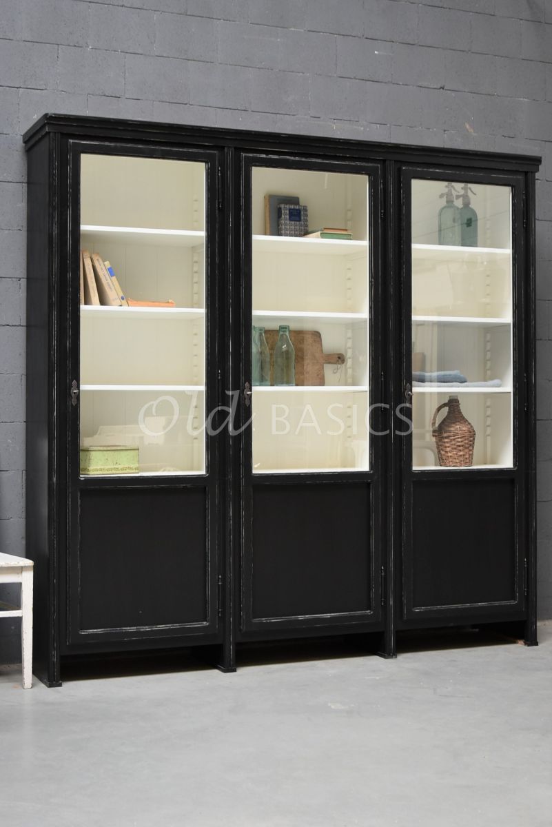 Vitrinekast Artistique, 3 deuren, RAL9005, zwart, materiaal hout
